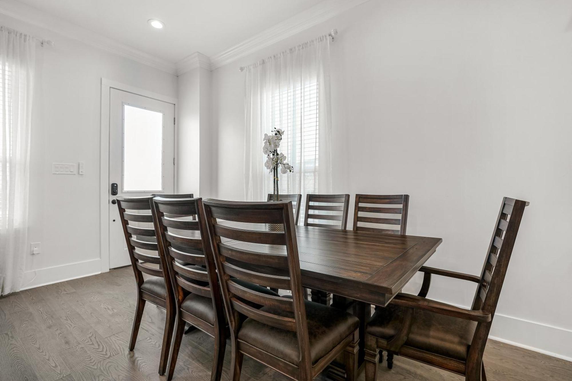 New 4 Bed Luxury House W/private Heated Pool Holiday home