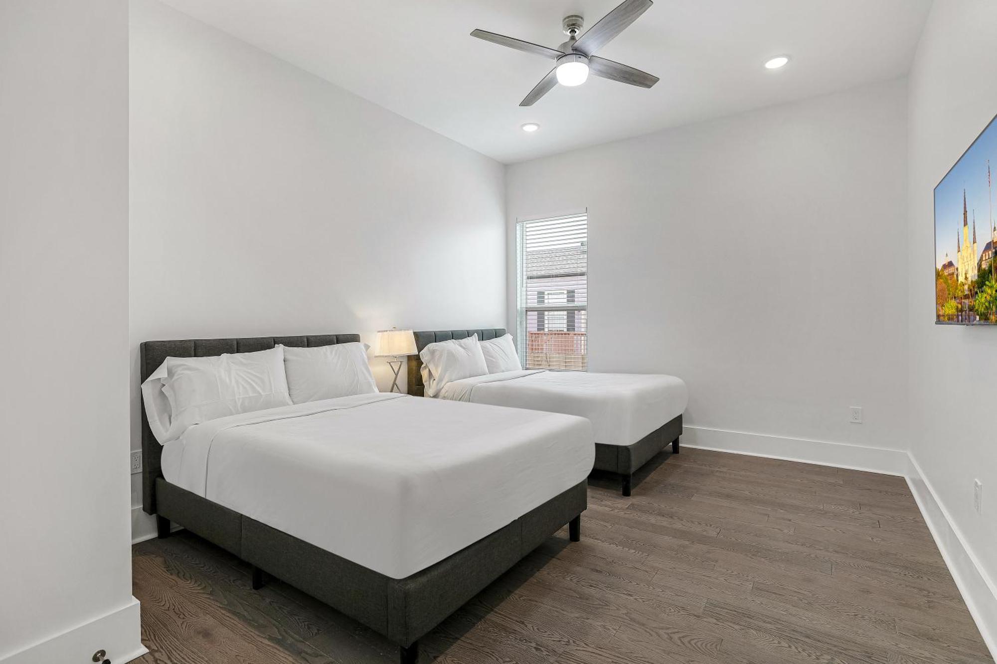 New 4 Bed Luxury House W/private Heated Pool New Orleans