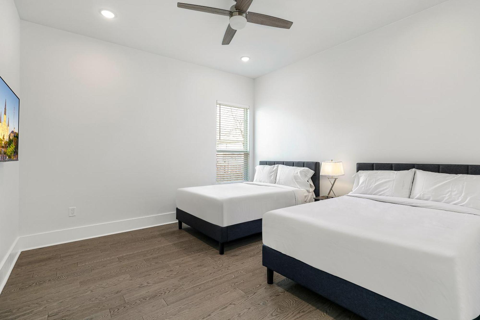 Holiday home New 4 Bed Luxury House W/private Heated Pool *