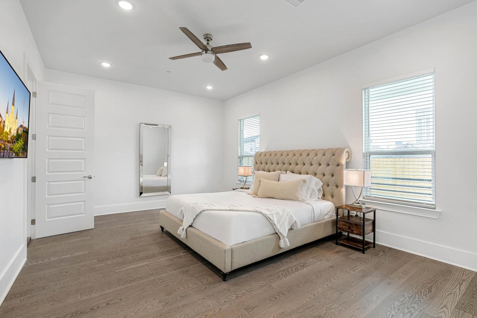 New 4 Bed Luxury House W/private Heated Pool Holiday home