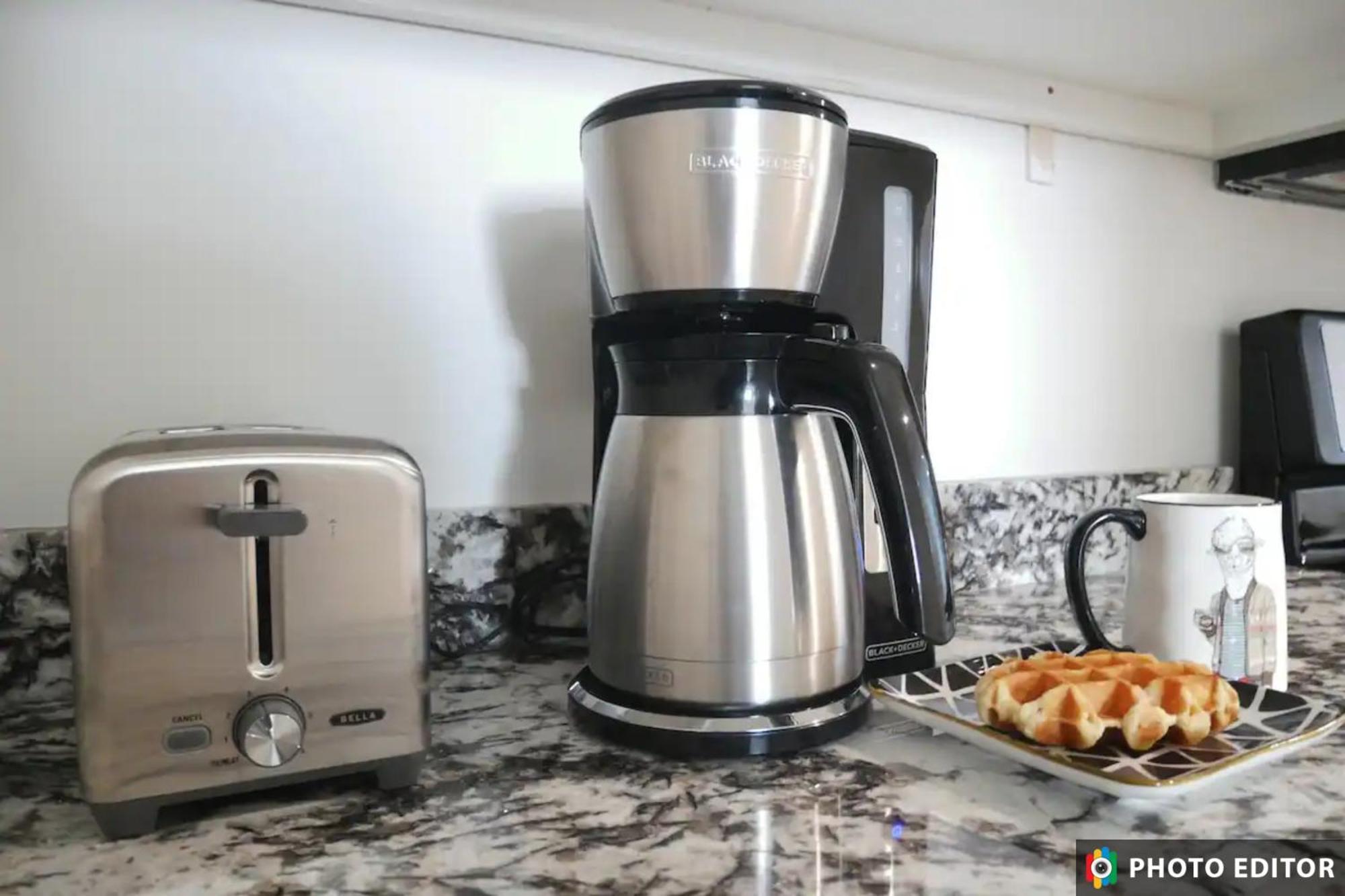 Entire Spacious Vacation - 1 Mile To Attractions Villa