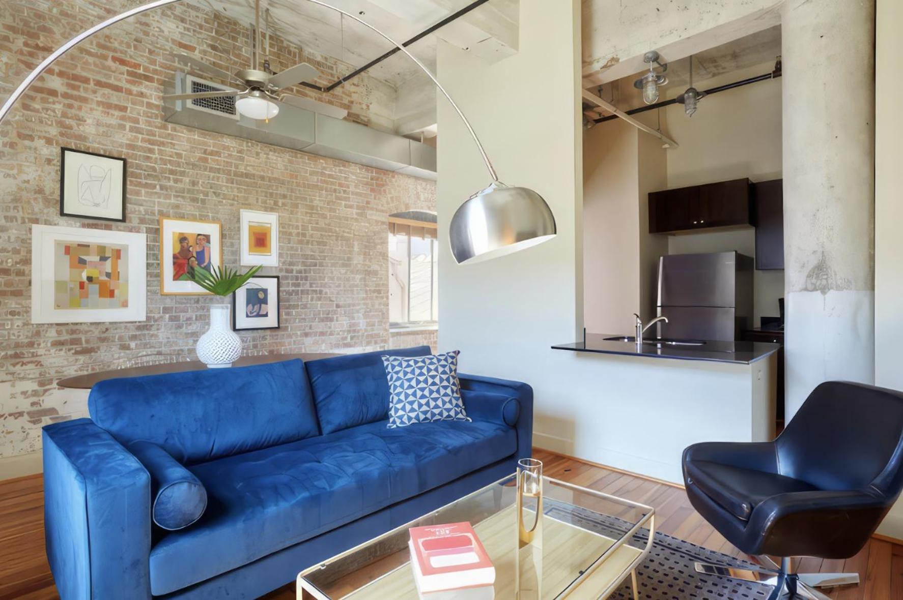 Constance Lofts By Black Swan *