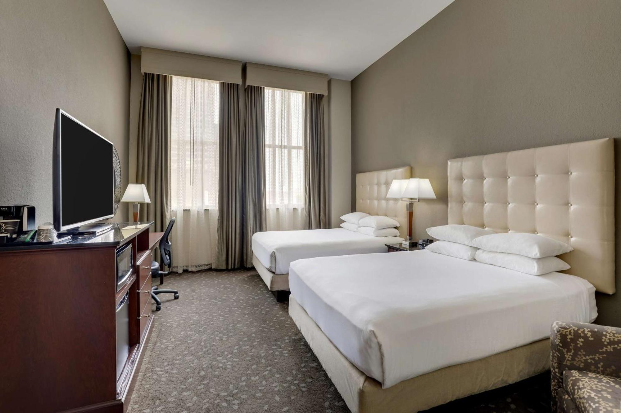 Drury Plaza Hotel