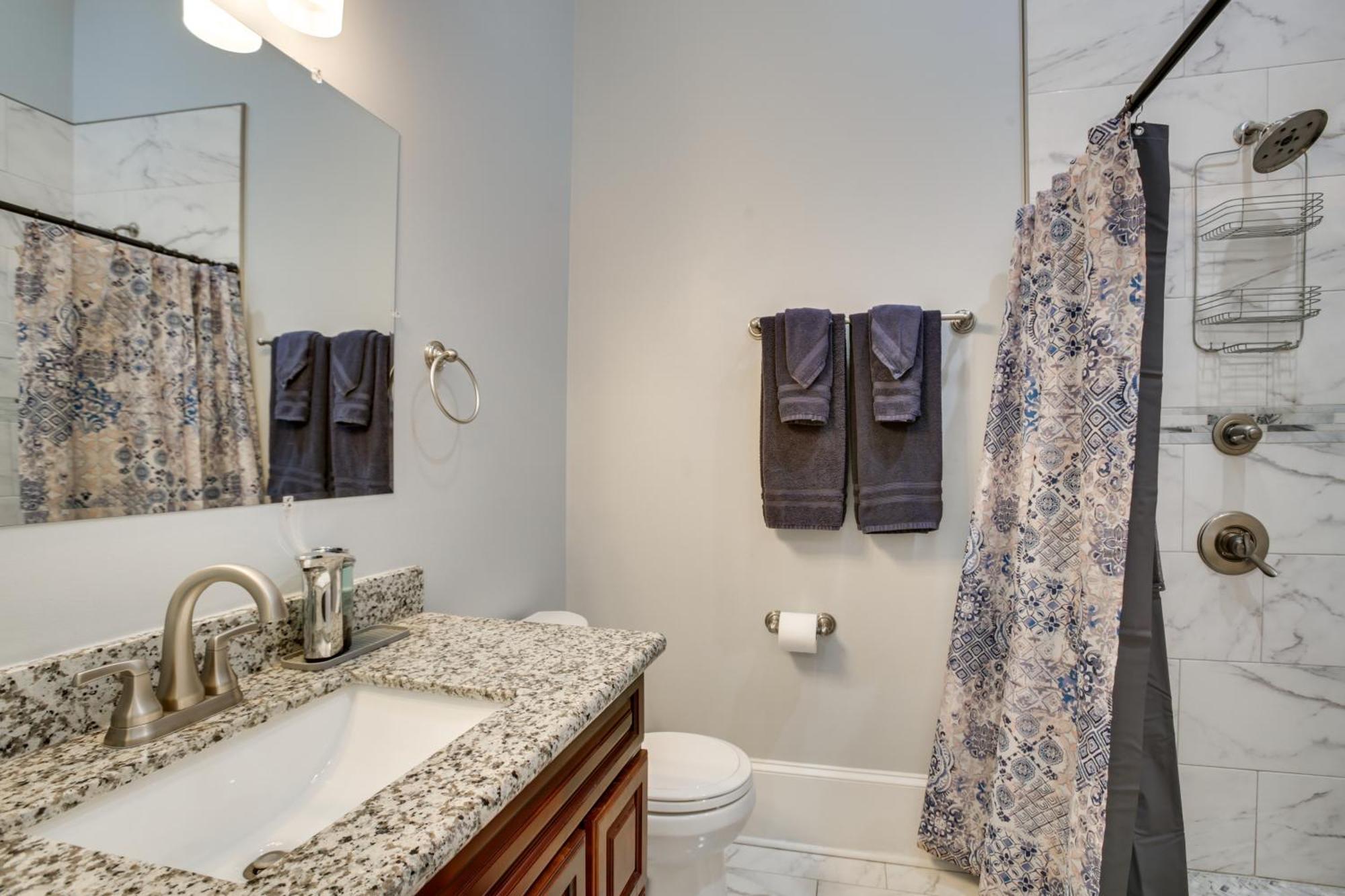 2 Mi To French Quarter Walkable Nola *