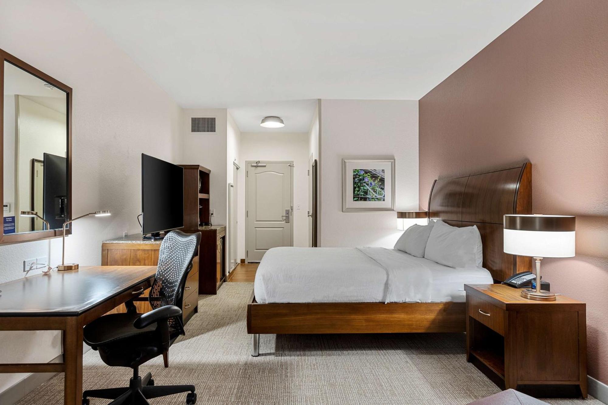 Hilton Garden French Quarter/cbd Hotel