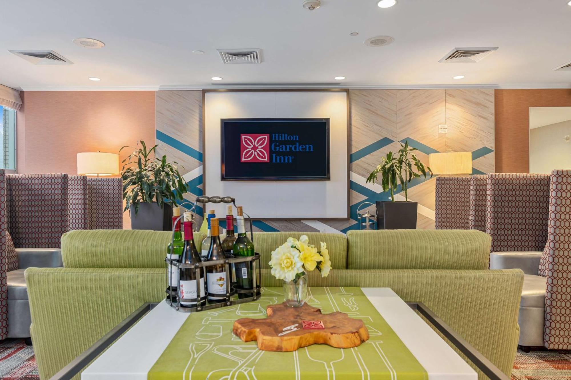 Hilton Garden French Quarter/cbd New Orleans