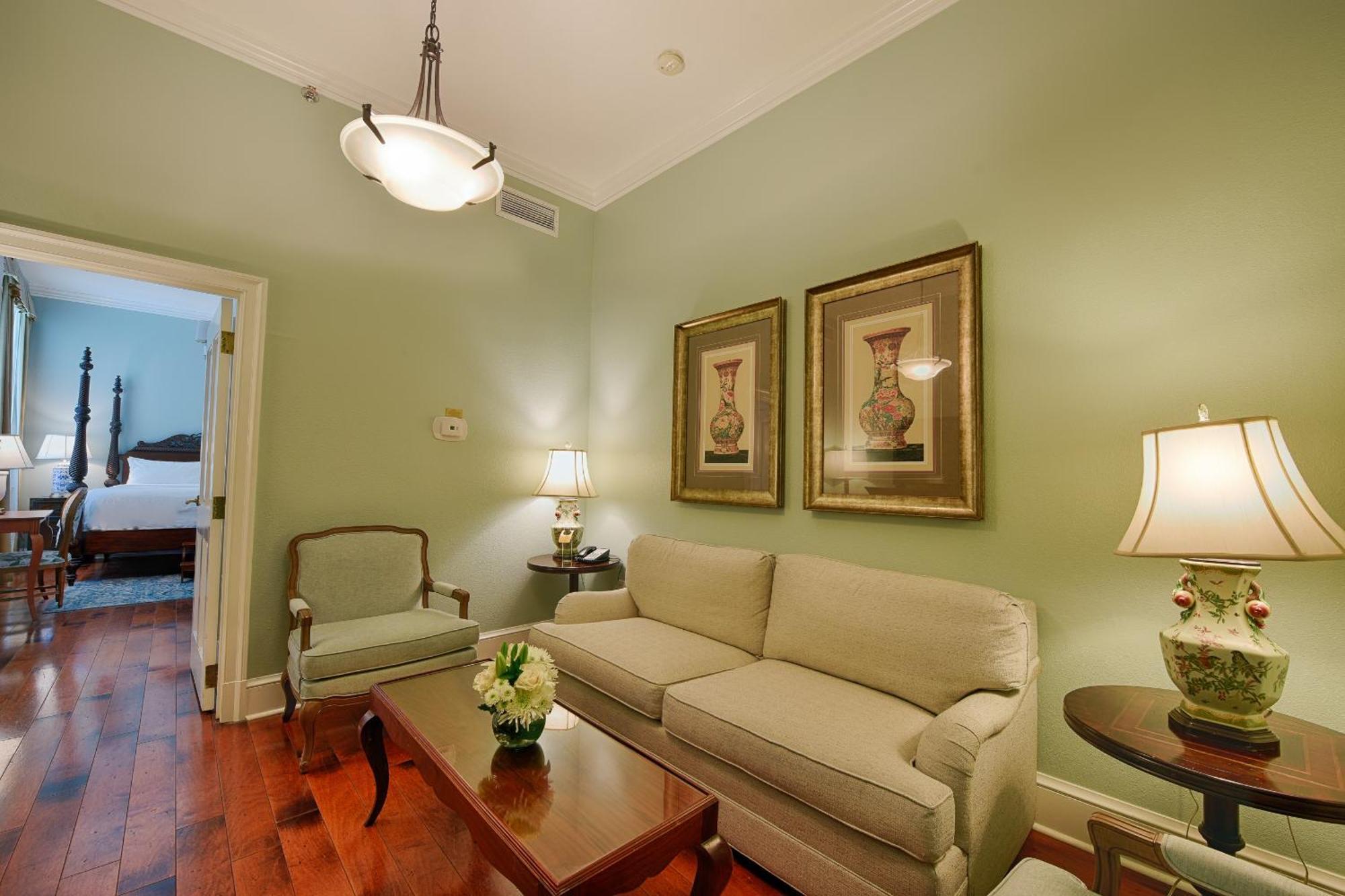 Voco St By Ihg Hotel