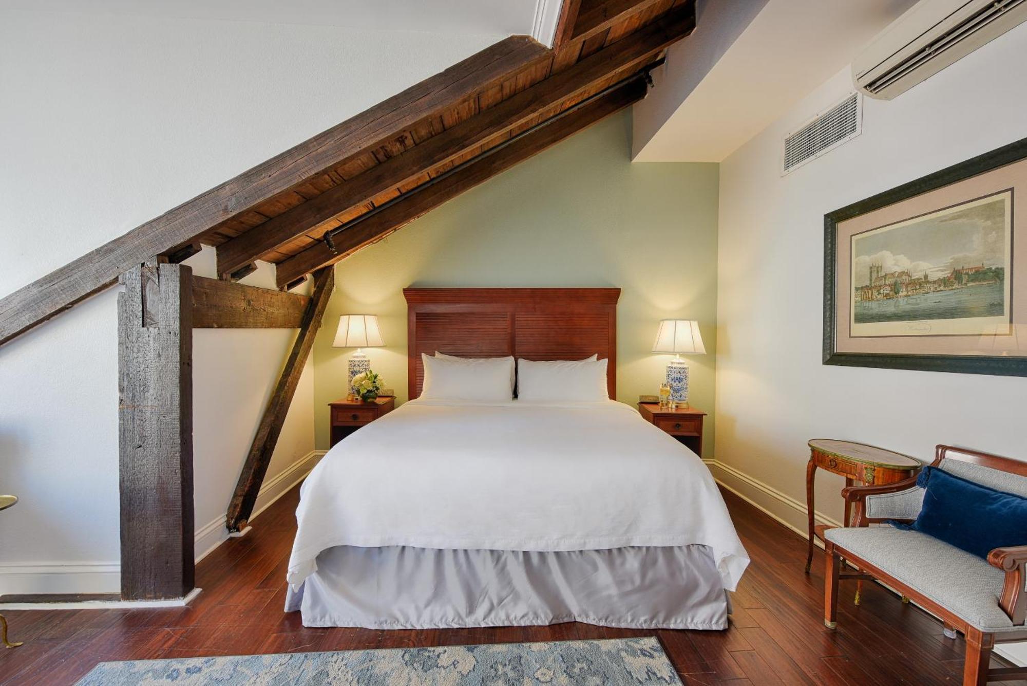 Hotel Voco St By Ihg