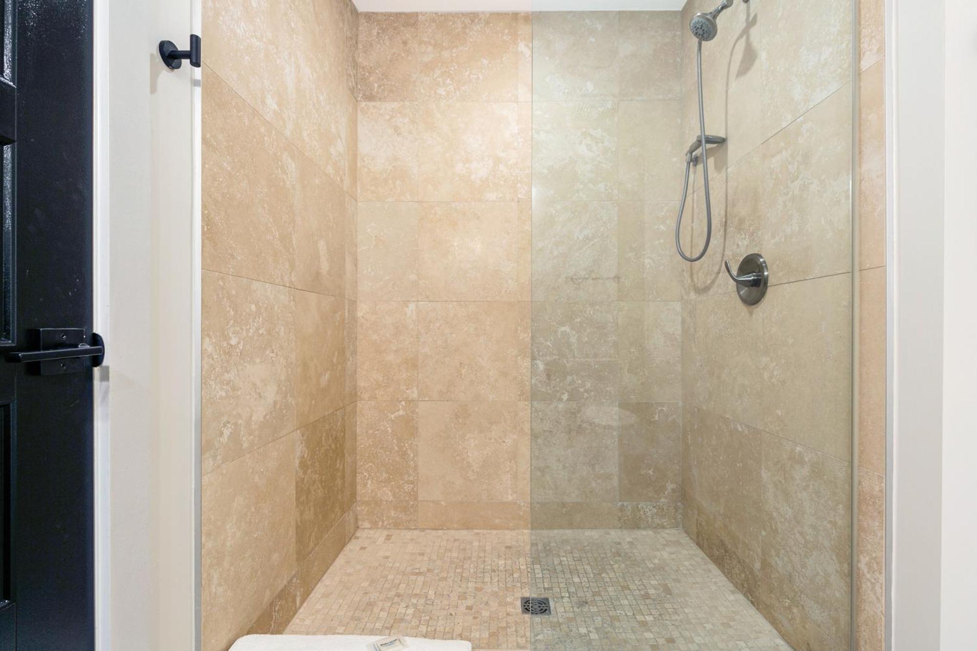 Apartment Exquisite 4 Bedroom Luxury Just Steps From The French Quarter