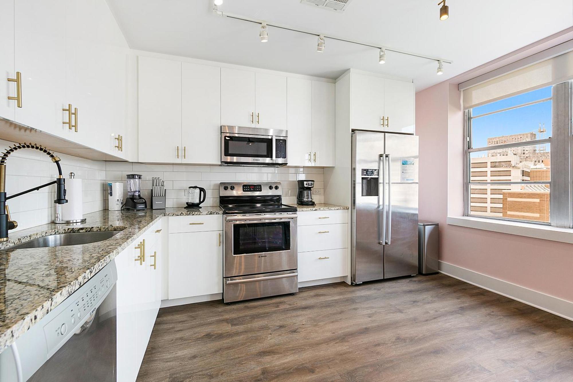 Apartment Exquisite 4 Bedroom Luxury Just Steps From The French Quarter *