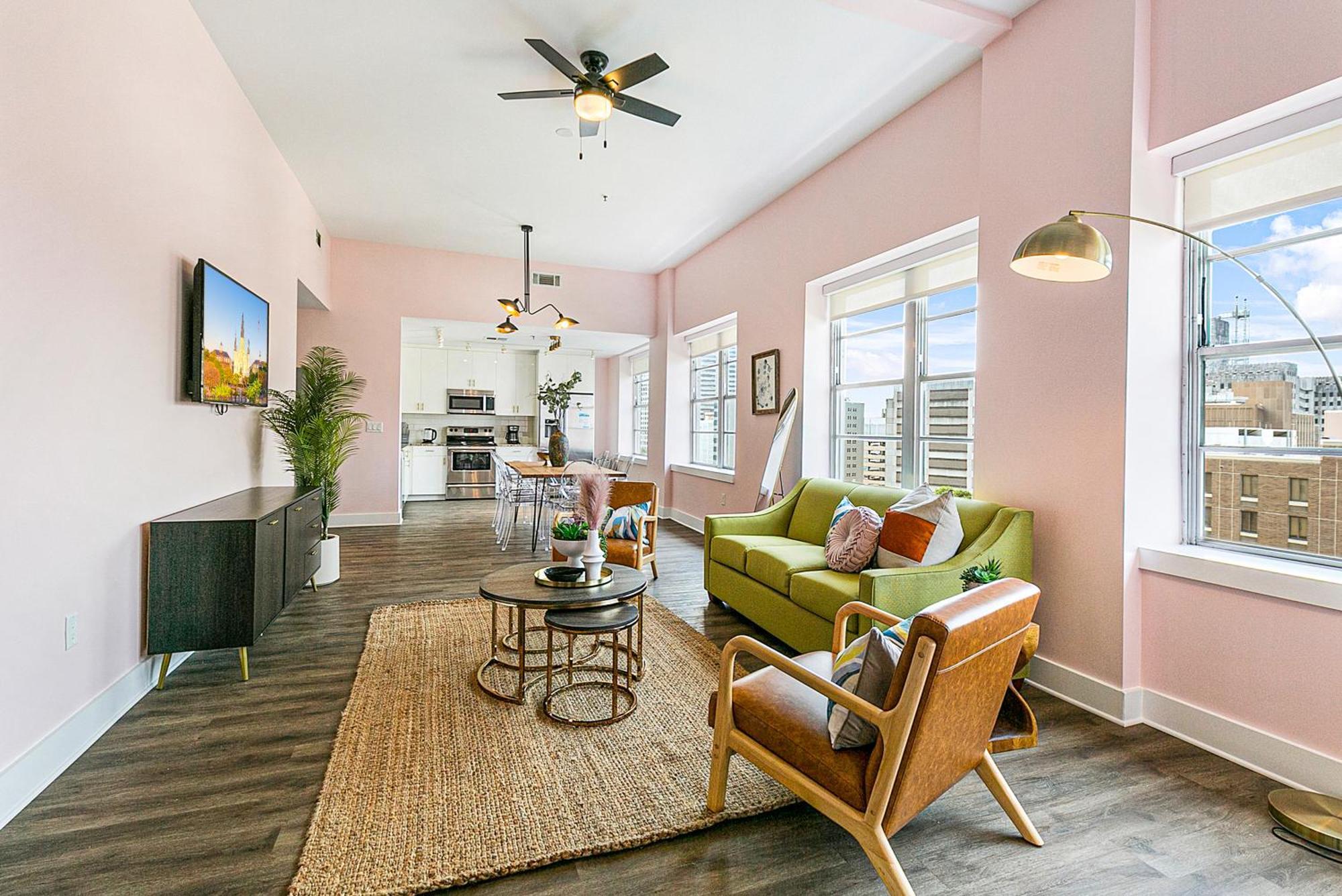 Apartment Exquisite 4 Bedroom Luxury Just Steps From The French Quarter *