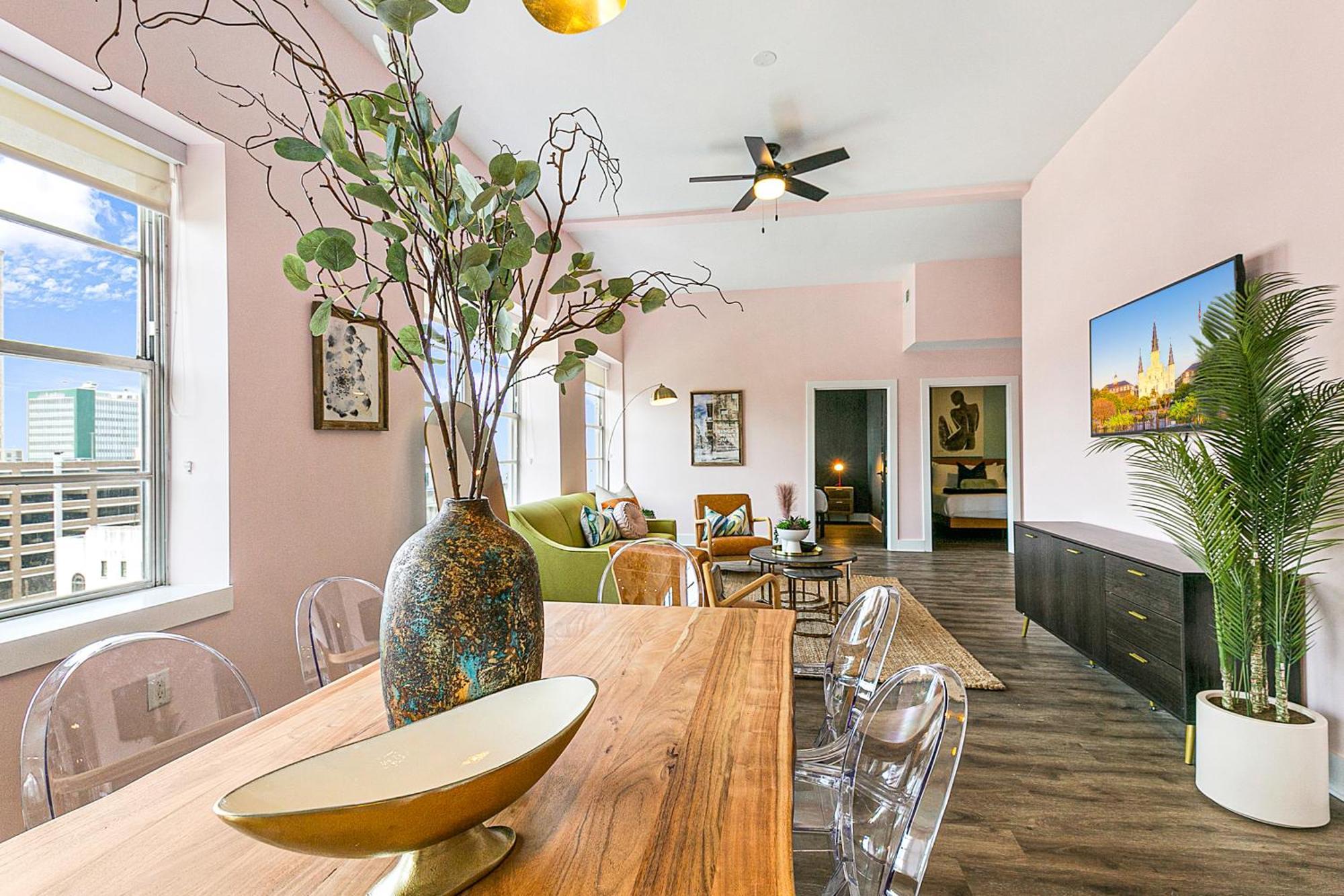 Exquisite 4 Bedroom Luxury Just Steps From The French Quarter