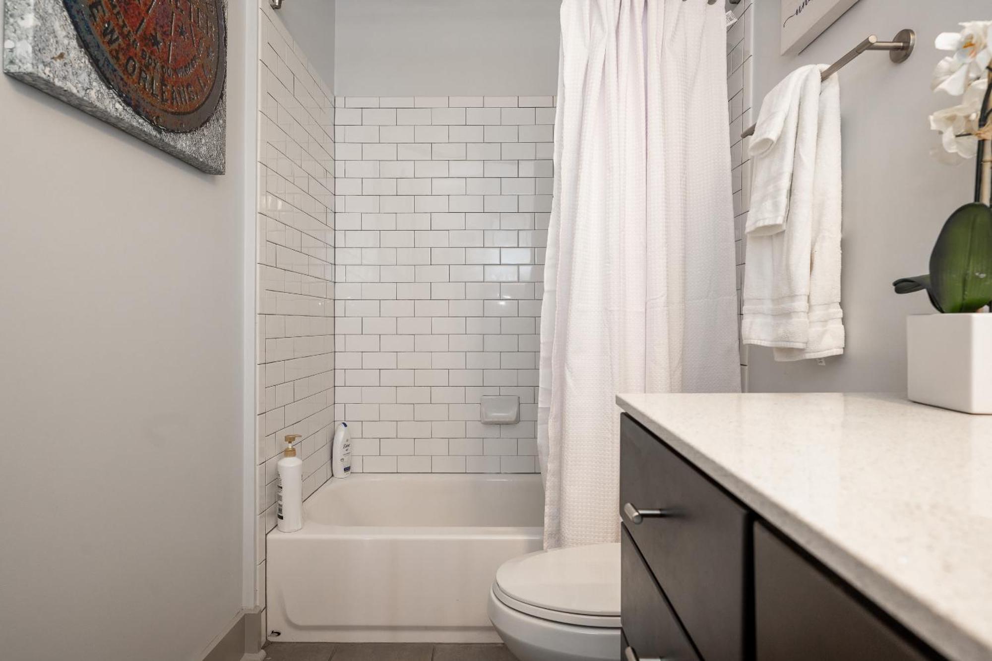 French Quarter Delight 9 *