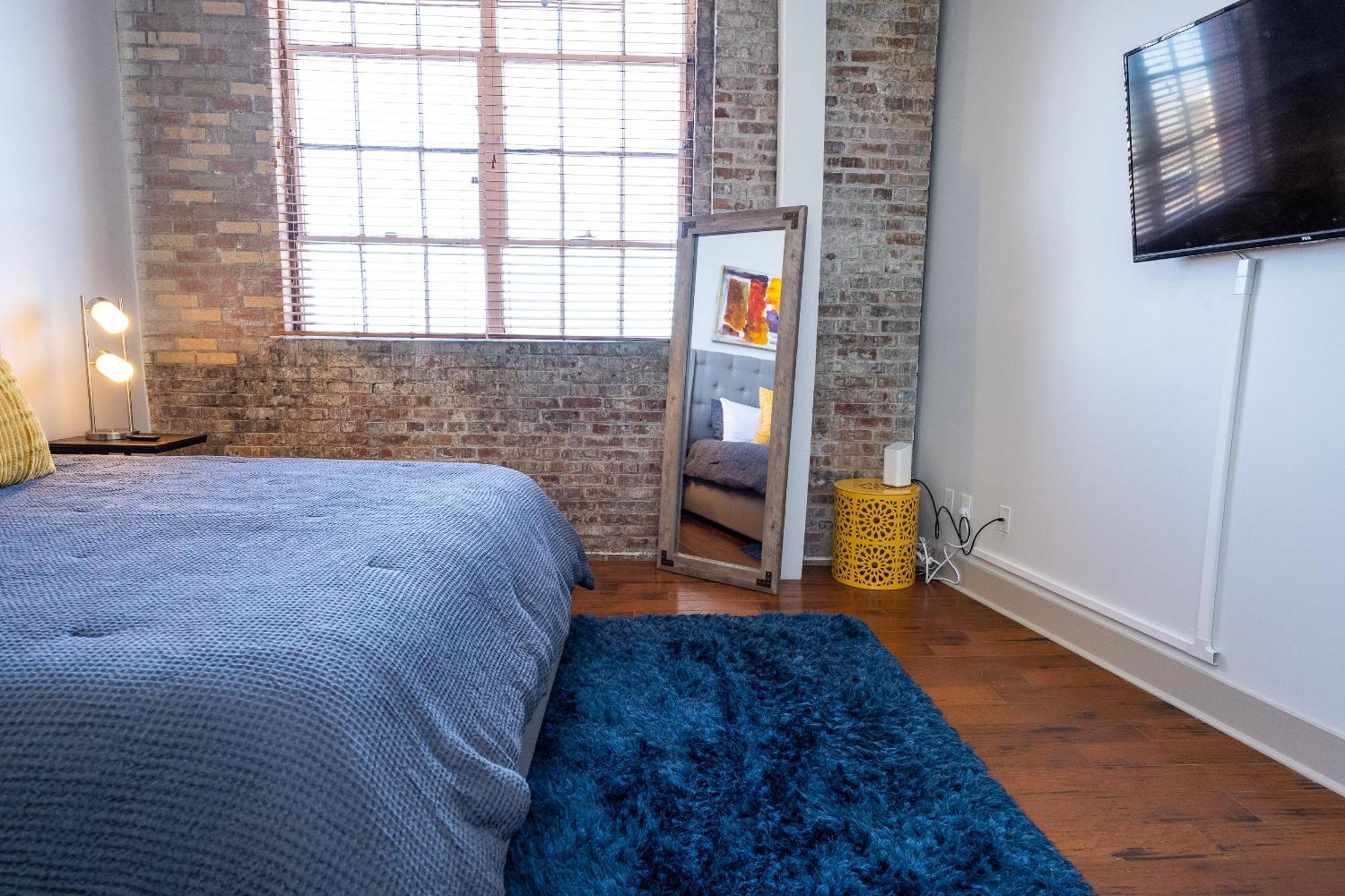 French Quarter Delight 9 *