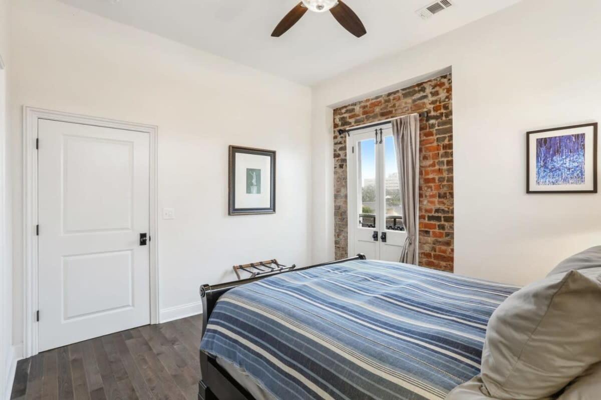 The Burgundy Penthouse Steps To The French Quarter New Orleans