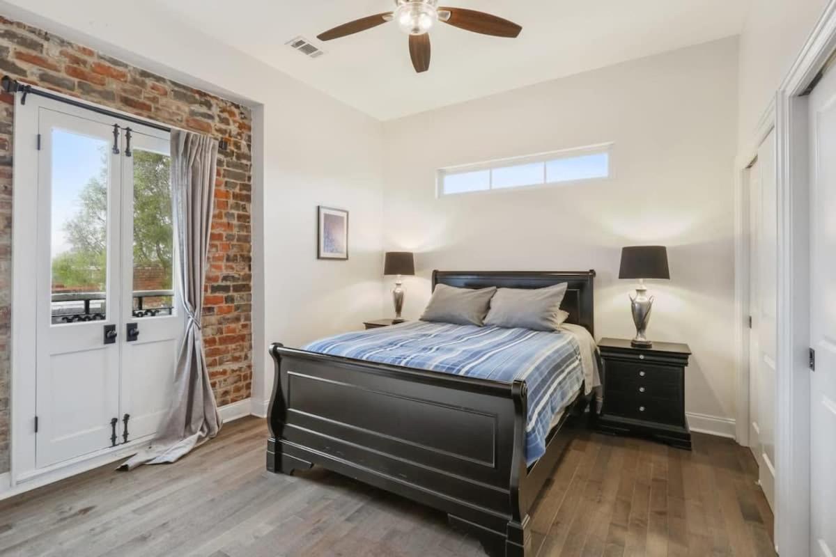 The Burgundy Penthouse Steps To The French Quarter Holiday home New Orleans