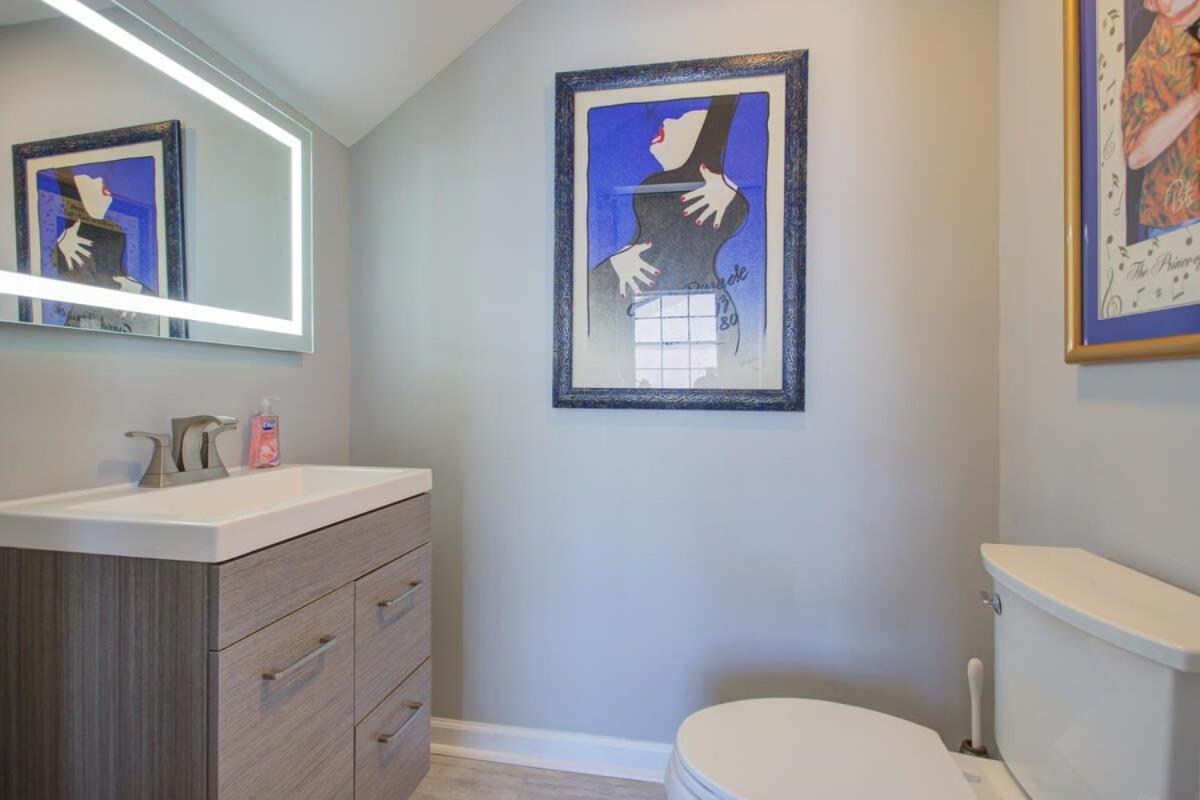 Charming Conti Nest With Large Courtyard Holiday home *