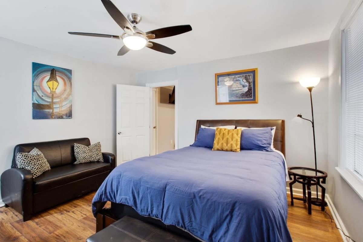 Captivating Conti Hideaway- Mid-city Perfection *