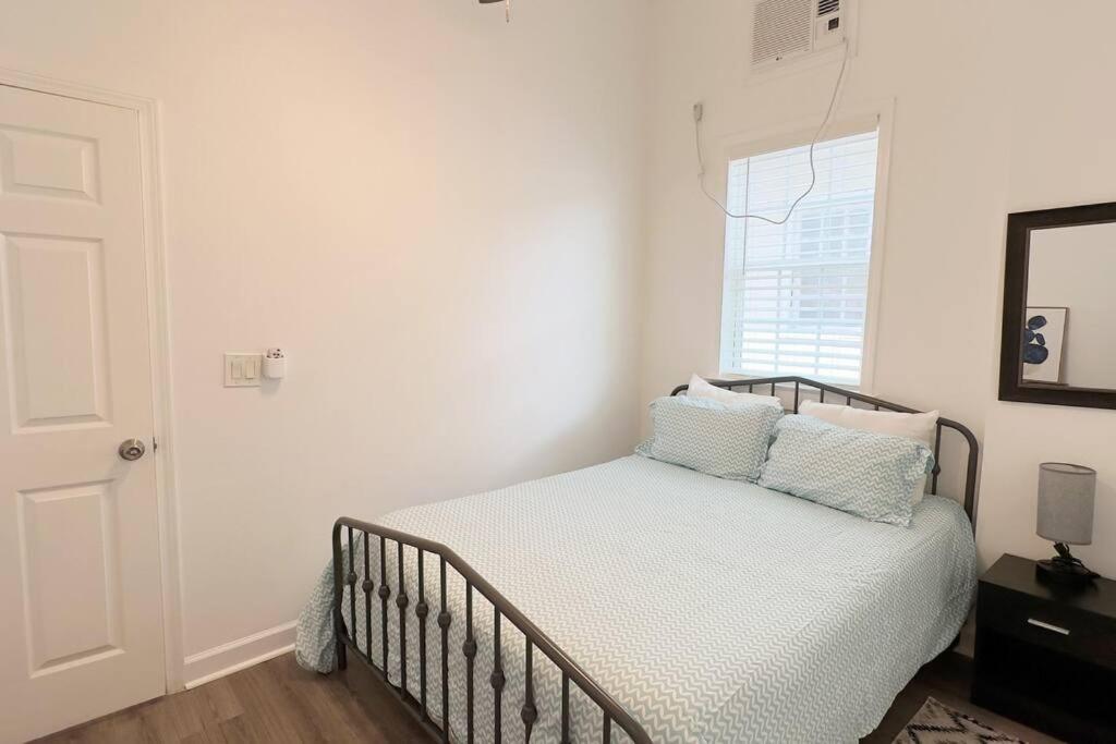 Charming 2br! Close To Fq & Bourbon St. Apartment