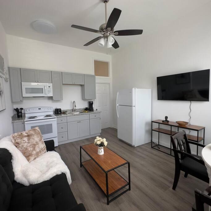 Charming 2br! Close To Fq & Bourbon St. Apartment New Orleans