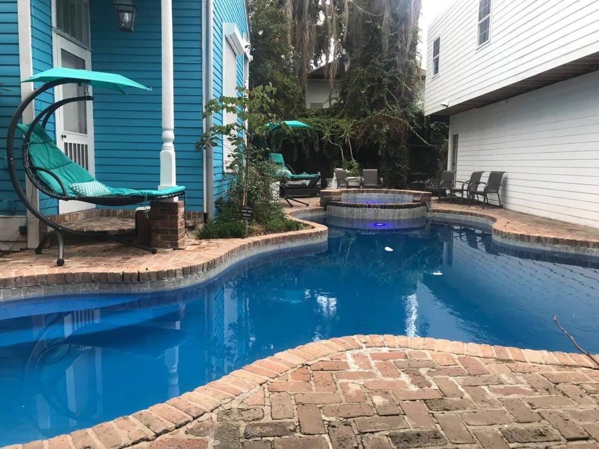 5 Bedroom - Sleeps 8! Steps From Bourbon Street! 3* New Orleans