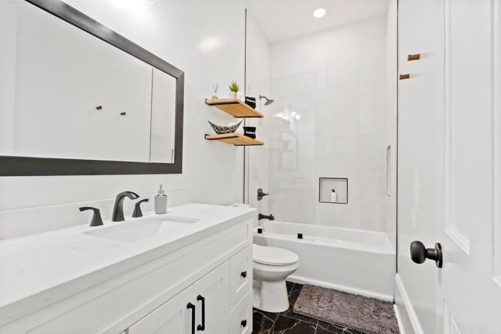 Luxury 4bd With Pool And Off Street Parking * New Orleans