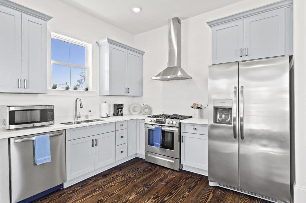 Luxury 4bd With Pool And Off Street Parking Holiday home New Orleans