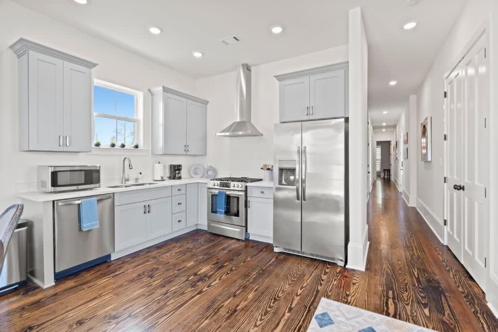 Holiday home Luxury 4bd With Pool And Off Street Parking