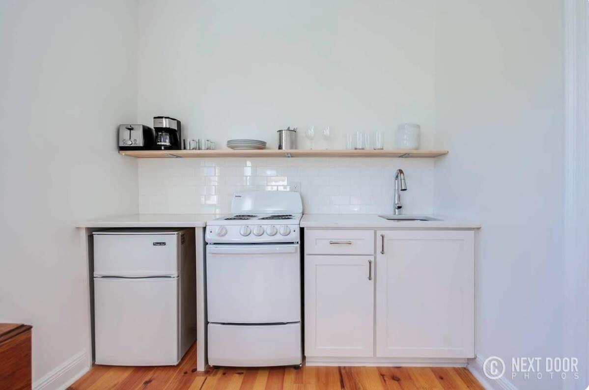 Adorable Treme Nook- Renovated Private Holiday home *