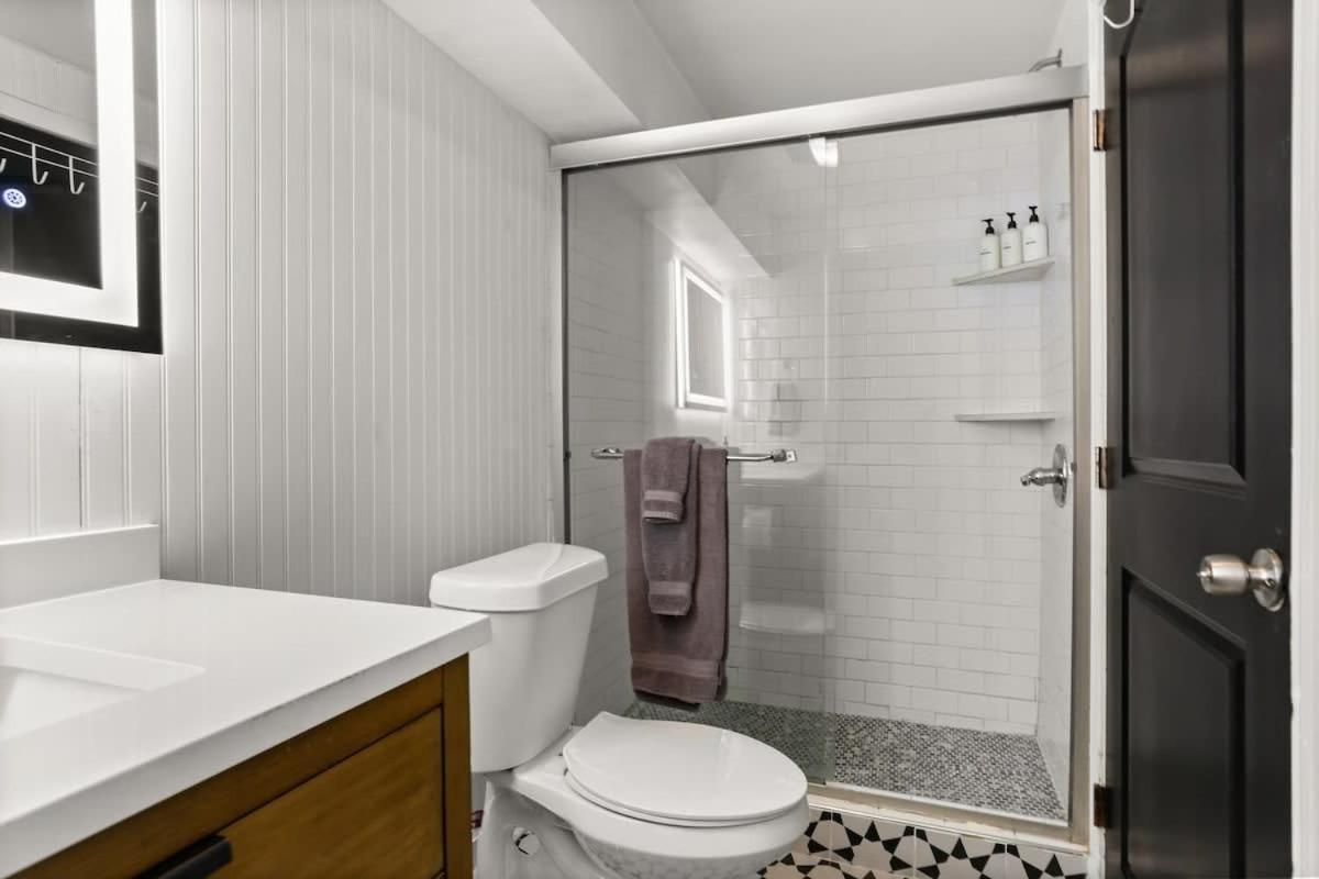 Garden District 3bd 2ba Parking Stylish & Unique Holiday home *