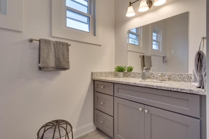 Urban 3 Bedroom Local Art Filled Frenchman Oasis New Orleans