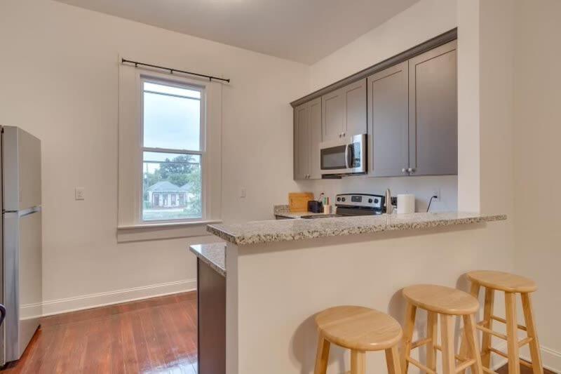 Holiday home Urban 3 Bedroom Local Art Filled Frenchman Oasis New Orleans