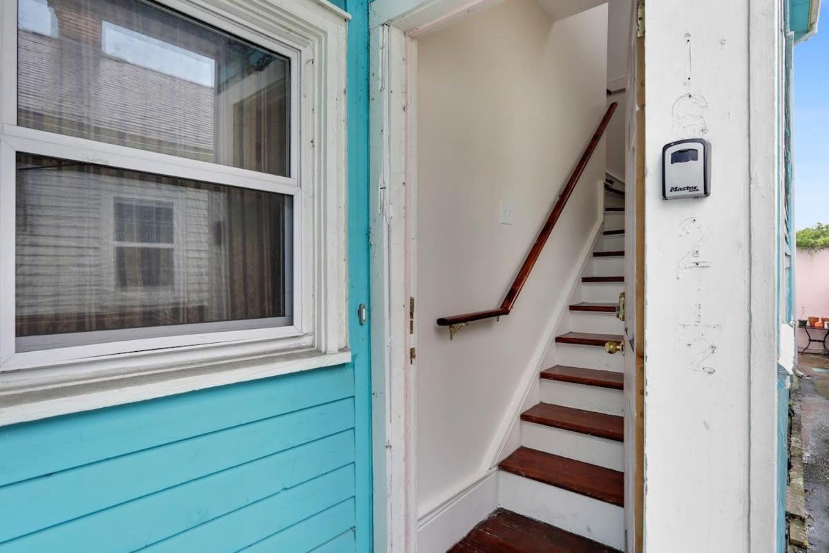 Holiday home Urban 3 Bedroom Local Art Filled Frenchman Oasis New Orleans