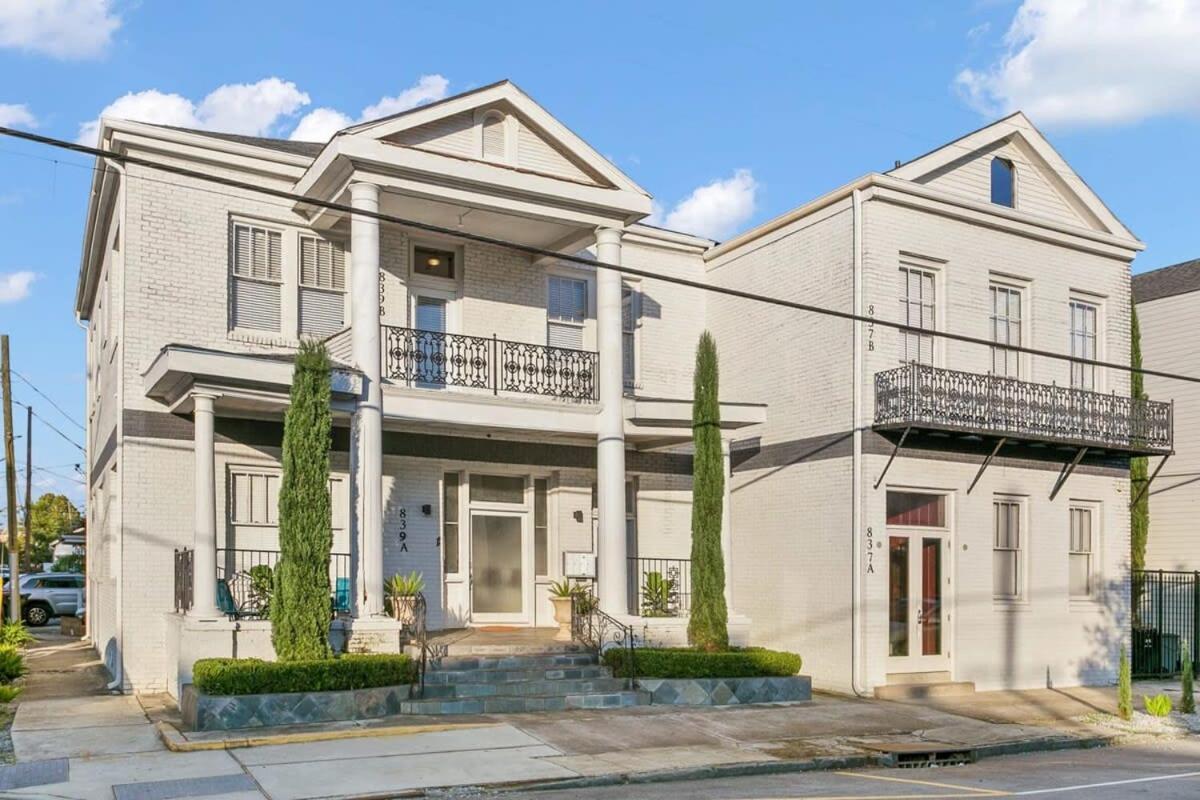 Modern Pristine Stunning 2bd Garden District *