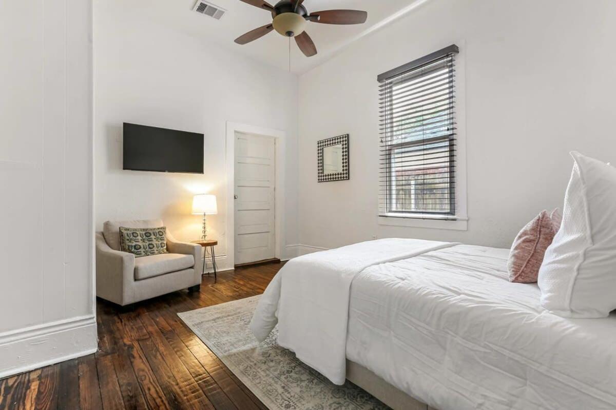 5bed Streetcar Retreat W Outdoor Entertaining * New Orleans