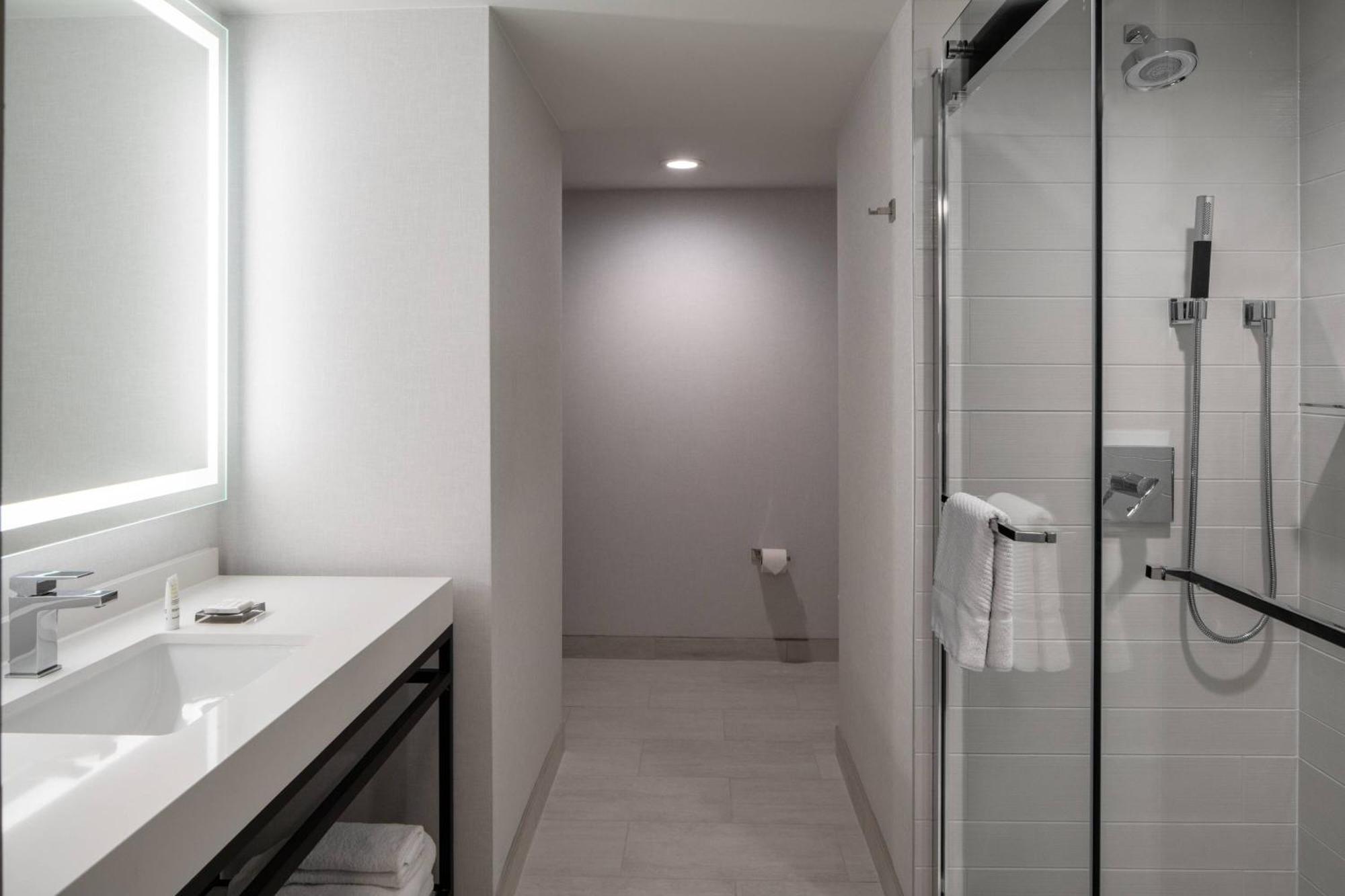 Hotel Marriott Warehouse Arts District 4*