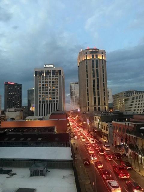 Plaza Downtown Hotel 3*