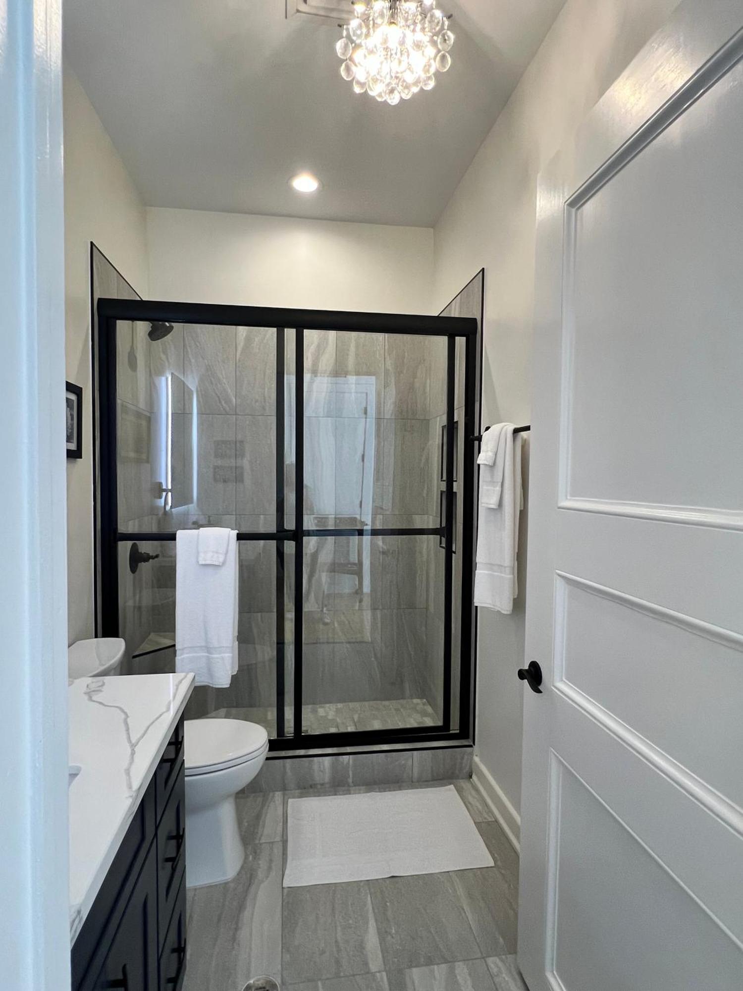 Entire W/ Party Rooftop - A Block Away From Parades New Orleans