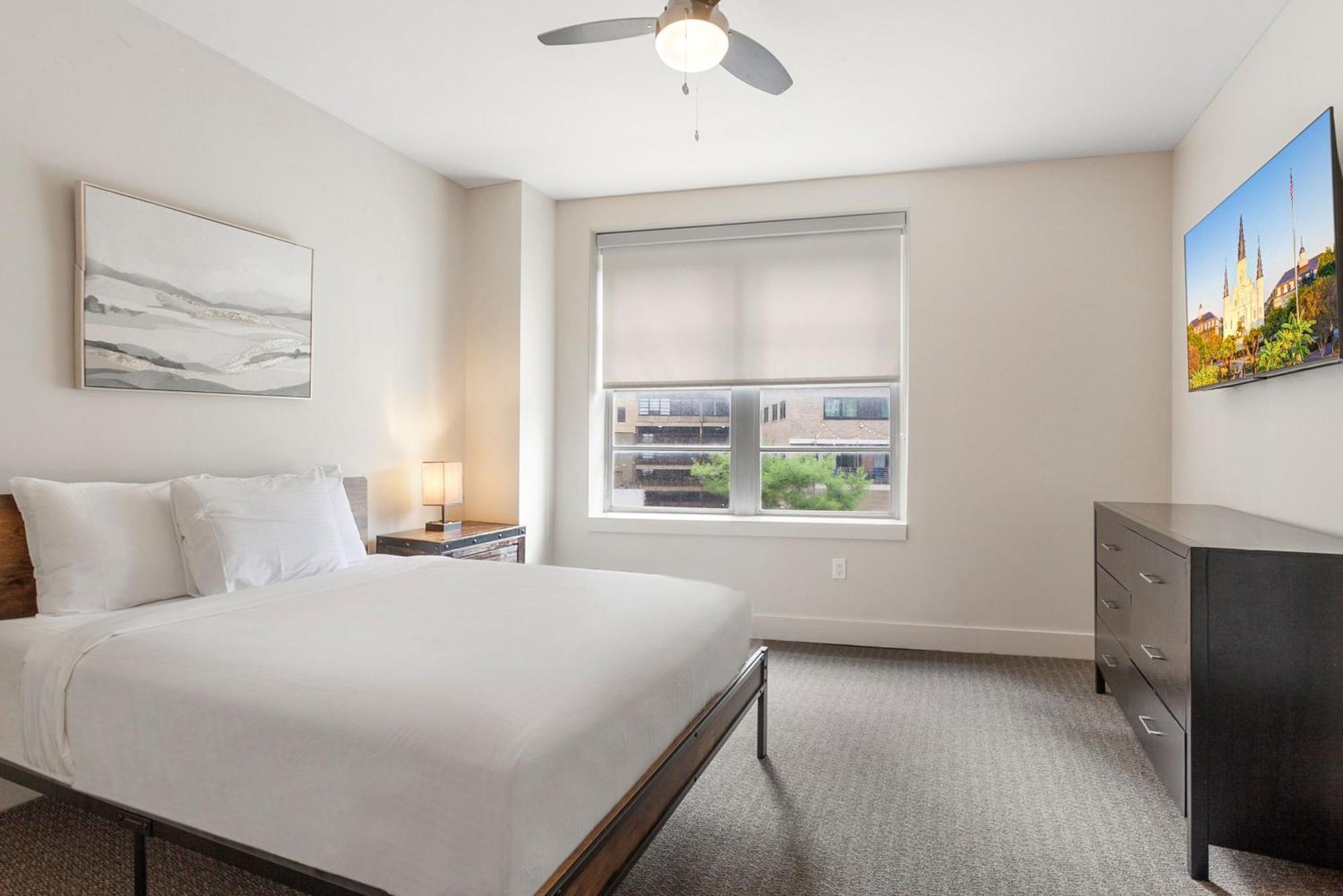 California Building By Hosteeva New Orleans