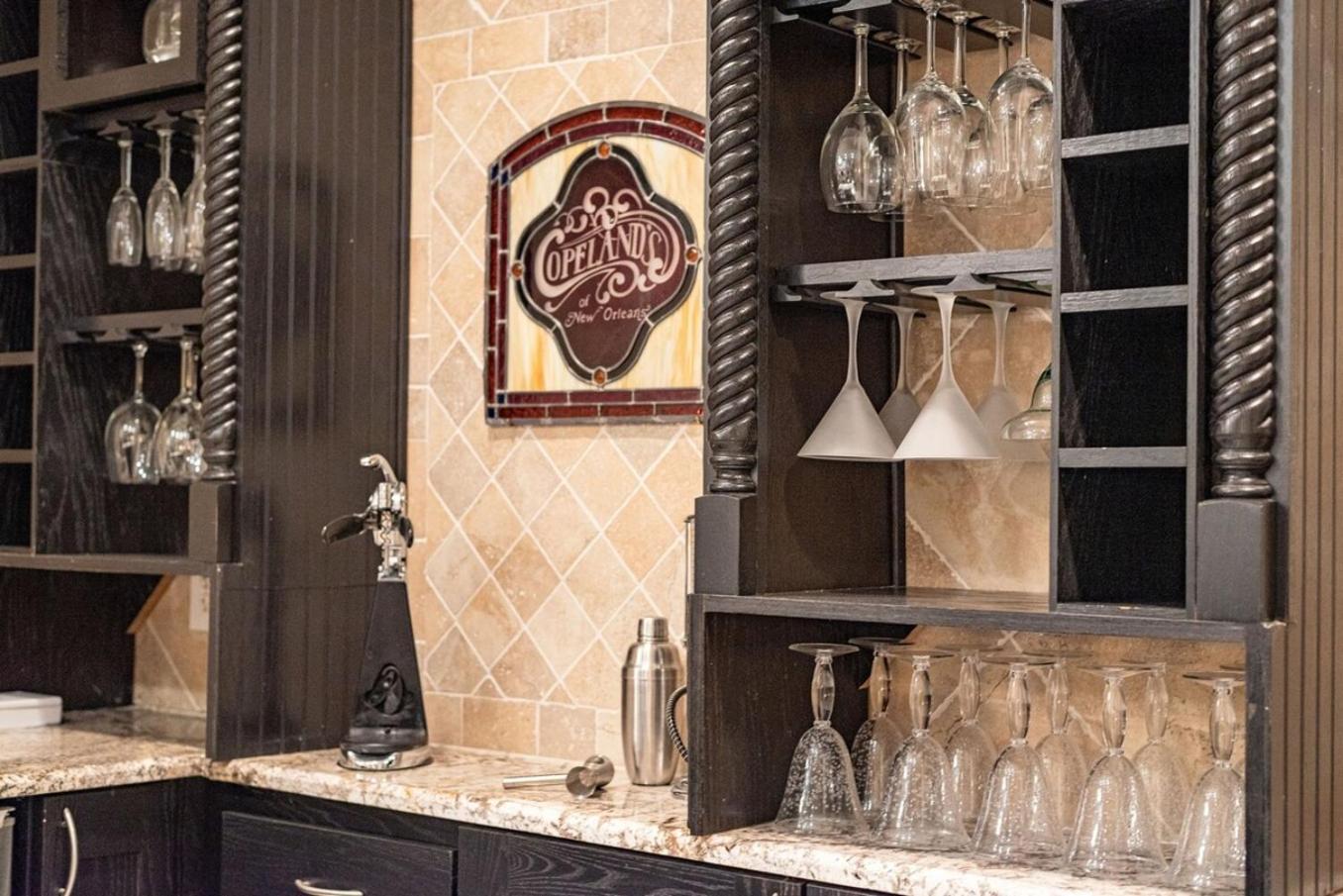 Lakefront 3br W Balconies Near French Qtr Holiday home New Orleans