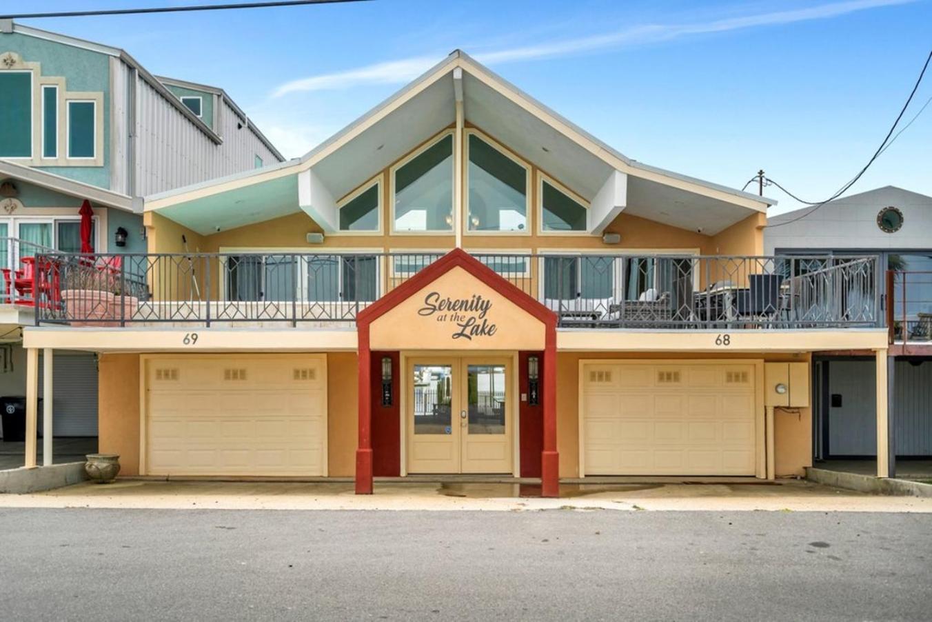 Lakefront 3br W Balconies Near French Qtr *