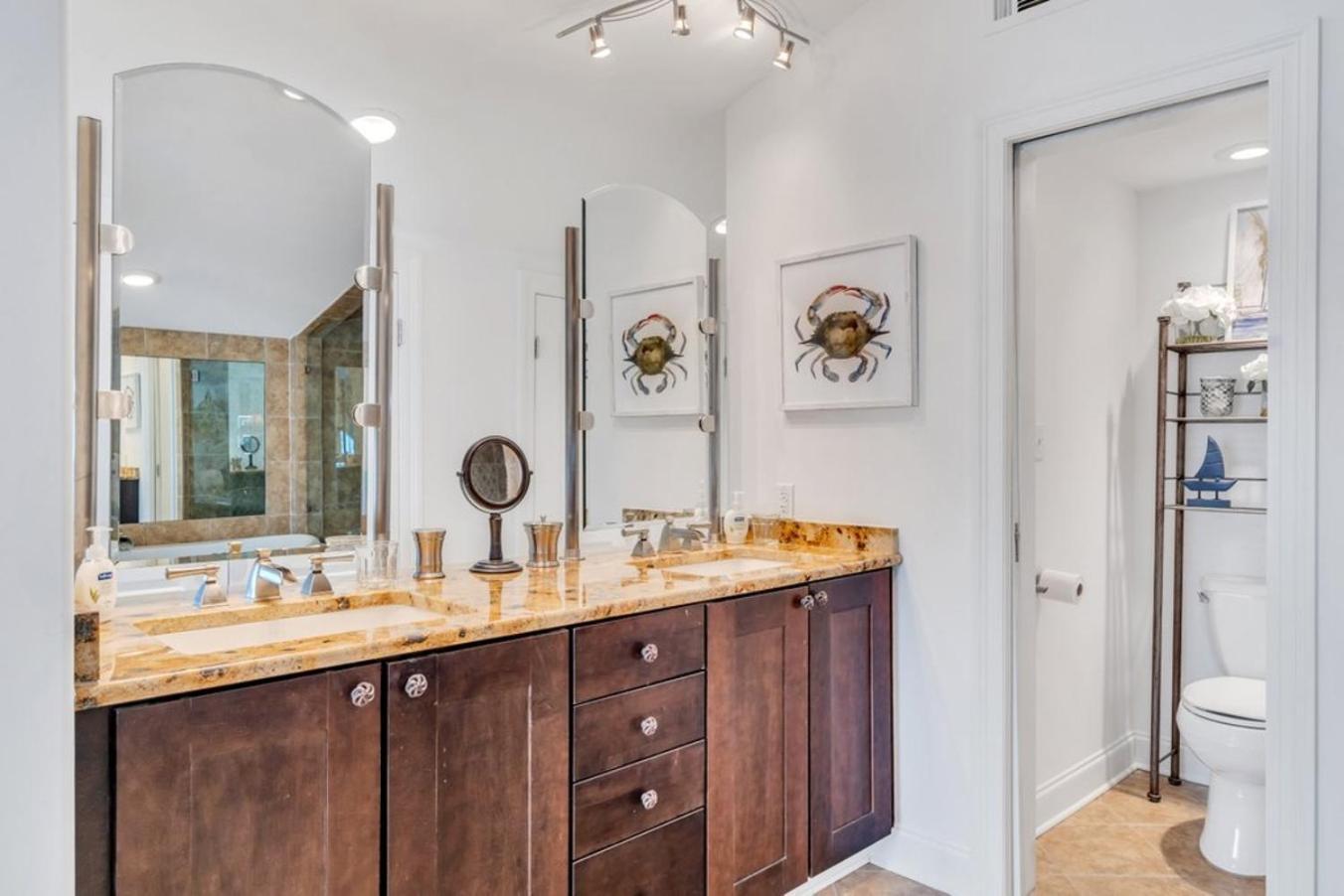 Holiday home Lakefront 3br W Balconies Near French Qtr