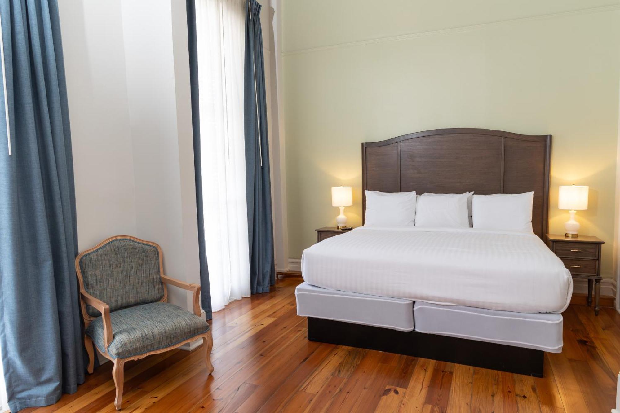 Inn On St. Ann, A French Quarter 3*