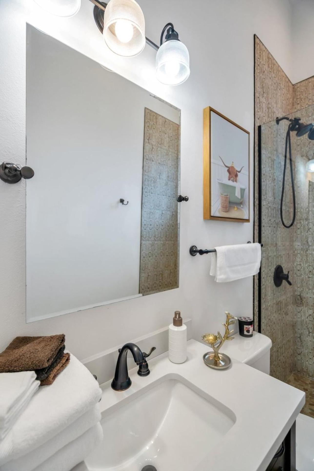 Treme Getaway Pool & Games Festival Season Holiday home *