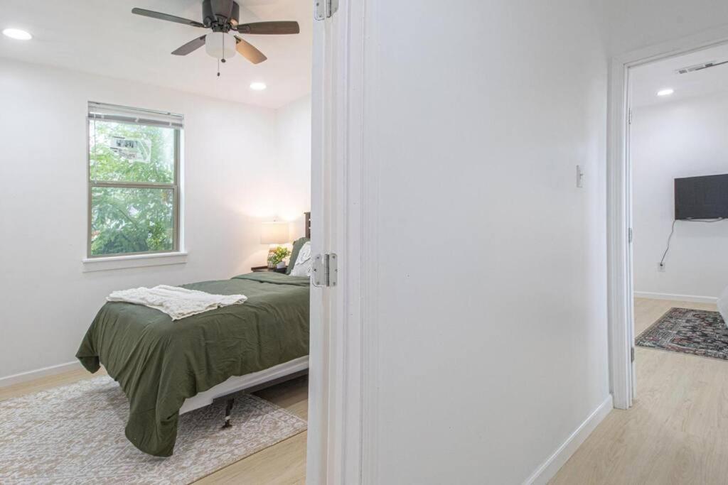 Apartment Luxury Blue Loft Downtown Nola