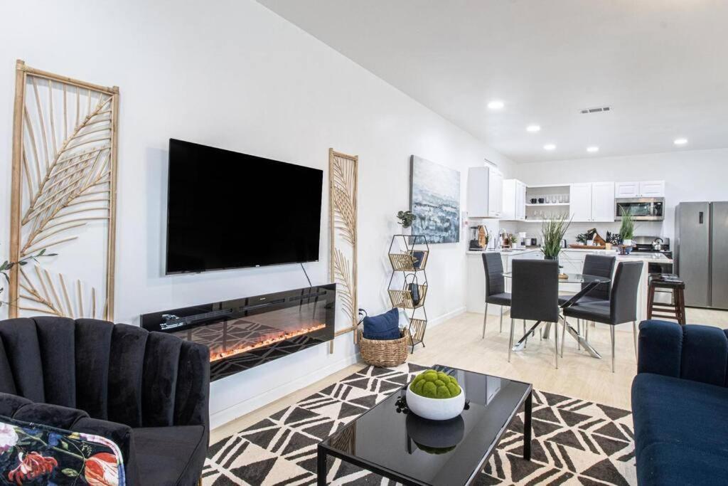 Luxury Blue Loft Downtown Nola