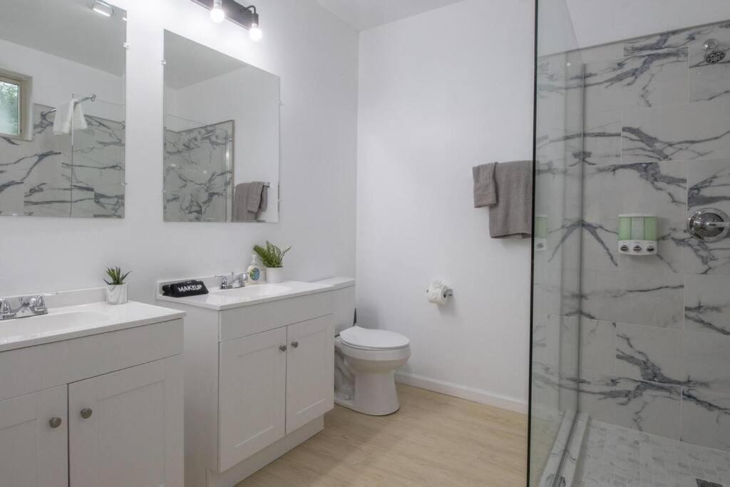 Luxury Blue Loft Downtown Nola Apartment New Orleans