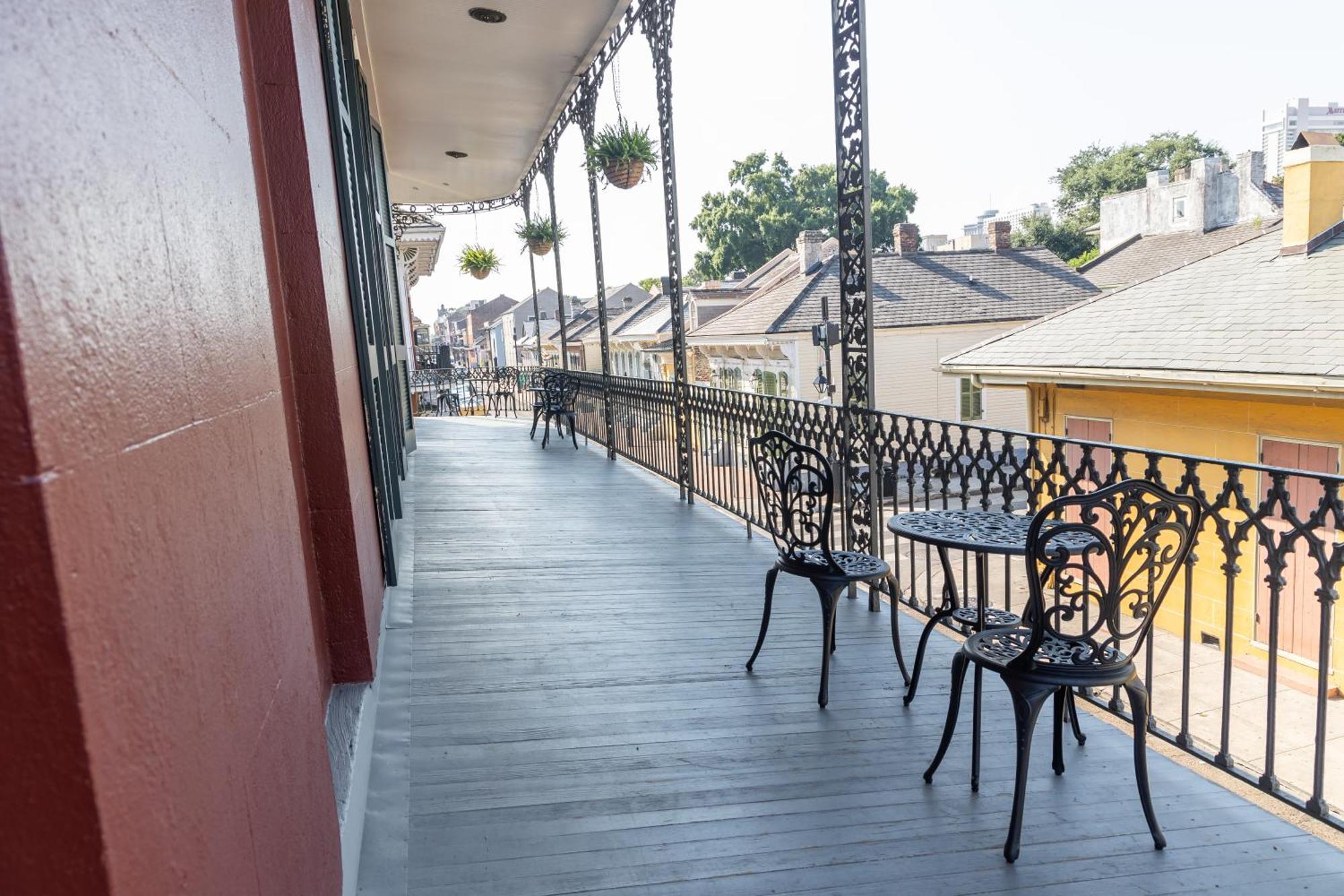 On St. Peter, A French Quarter Inn New Orleans