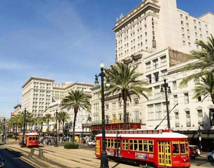 Legacy Steps From The French Quarter Superdome Casino Bourbon St With Gym & Pool Apartment