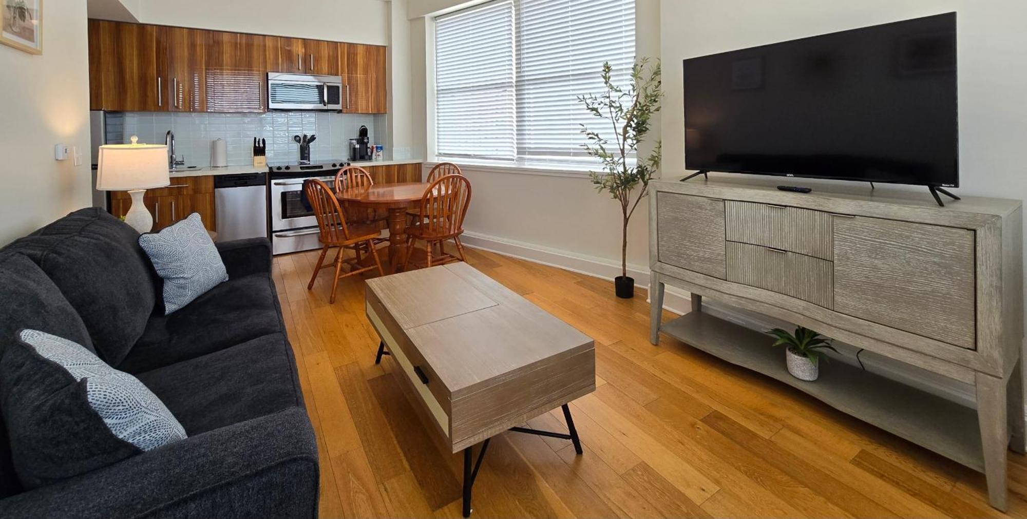 Legacy Steps From The French Quarter Superdome Casino Bourbon St With Gym & Pool *